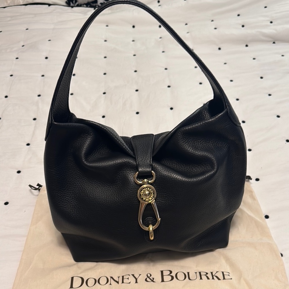 Dooney & Bourke Black Leather Women's Bag